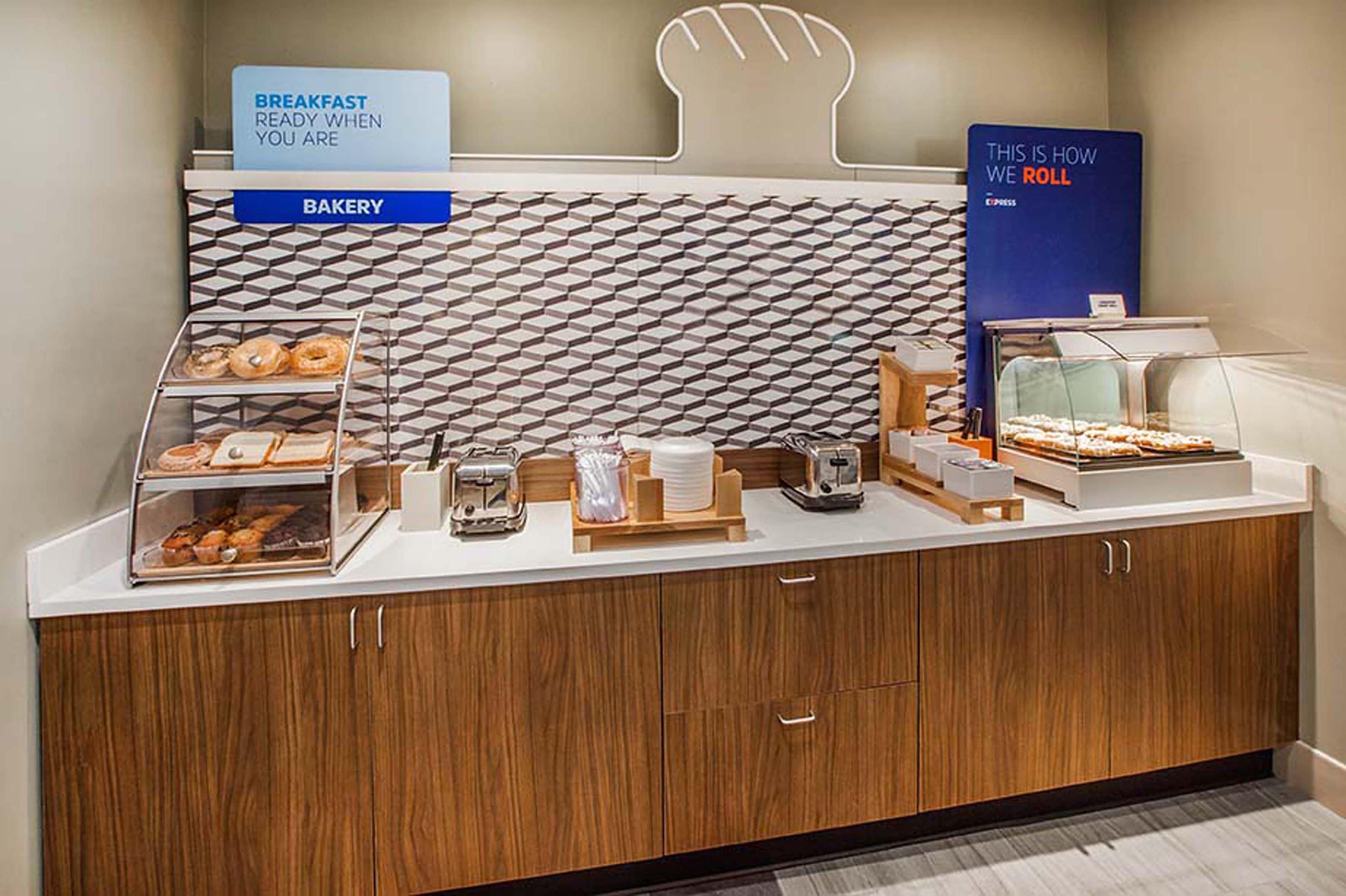Holiday Inn Express Nags Head Oceanfront By Ihg Bagian luar foto